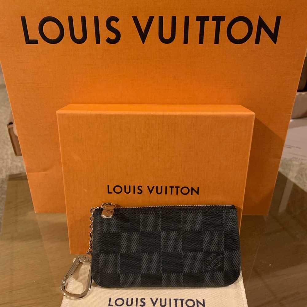 🇫🇷 NEW LOUIS VUITTON DAMIER GRAPHITE KEY POUCH